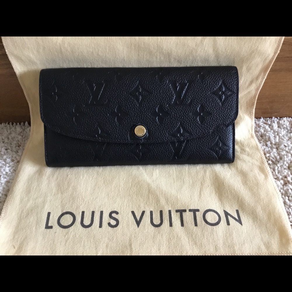 Louis Vuitton Emilie Empreinte in Noir